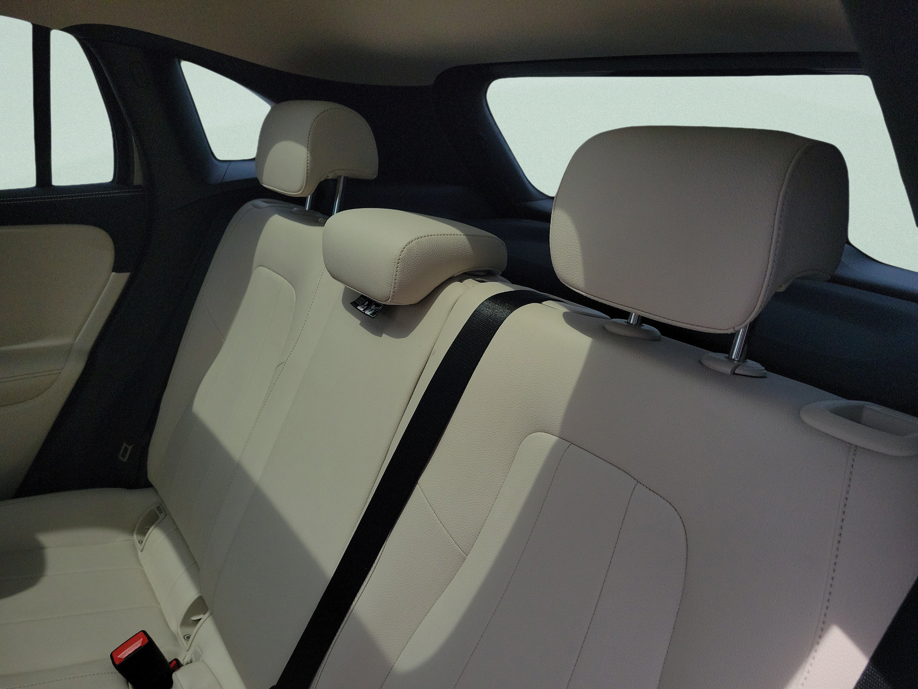 Used 2022 Mercedes-Benz GLA 250 4MATIC image 9
