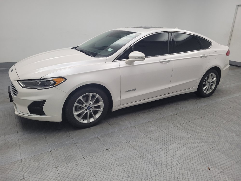 Used 2019 Ford Fusion SEL image 2