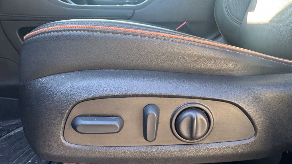 Used 2023 GMC Acadia AT4 w/ Technology Package AWD/4WD image 20