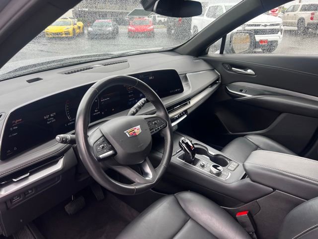 Used 2024 Cadillac XT4 Premium Luxury image 14