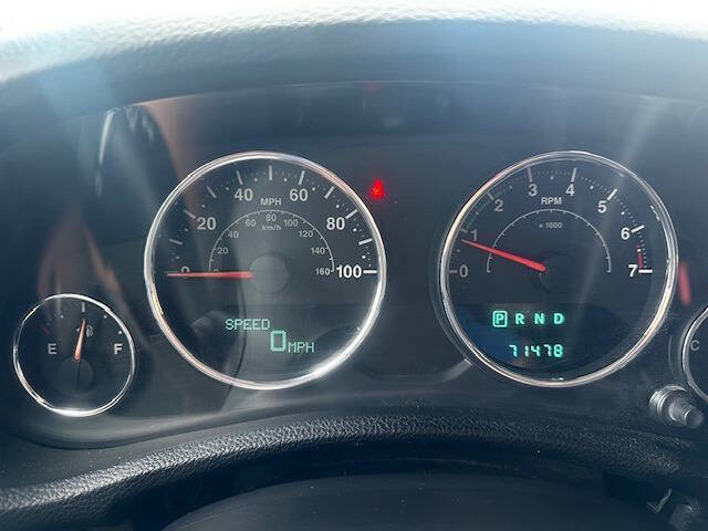 Used 2014 Jeep Wrangler Sahara w/ Connectivity Group AWD/4WD image 14