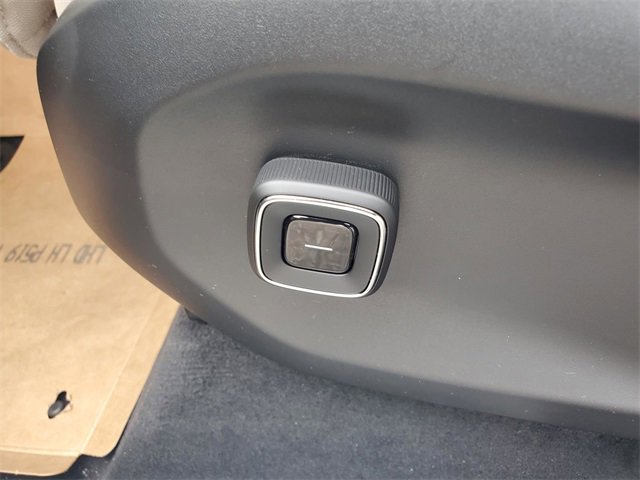 New 2025 Volvo EX90 Ultra image 15