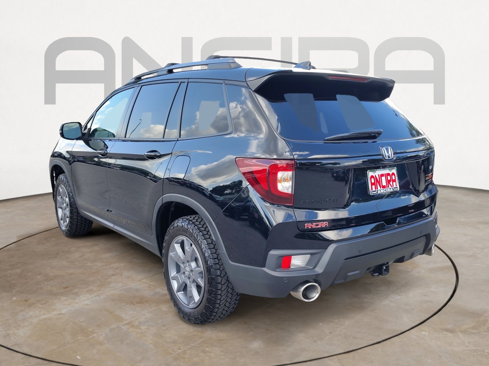 Used 2025 Honda Passport TrailSport image 8