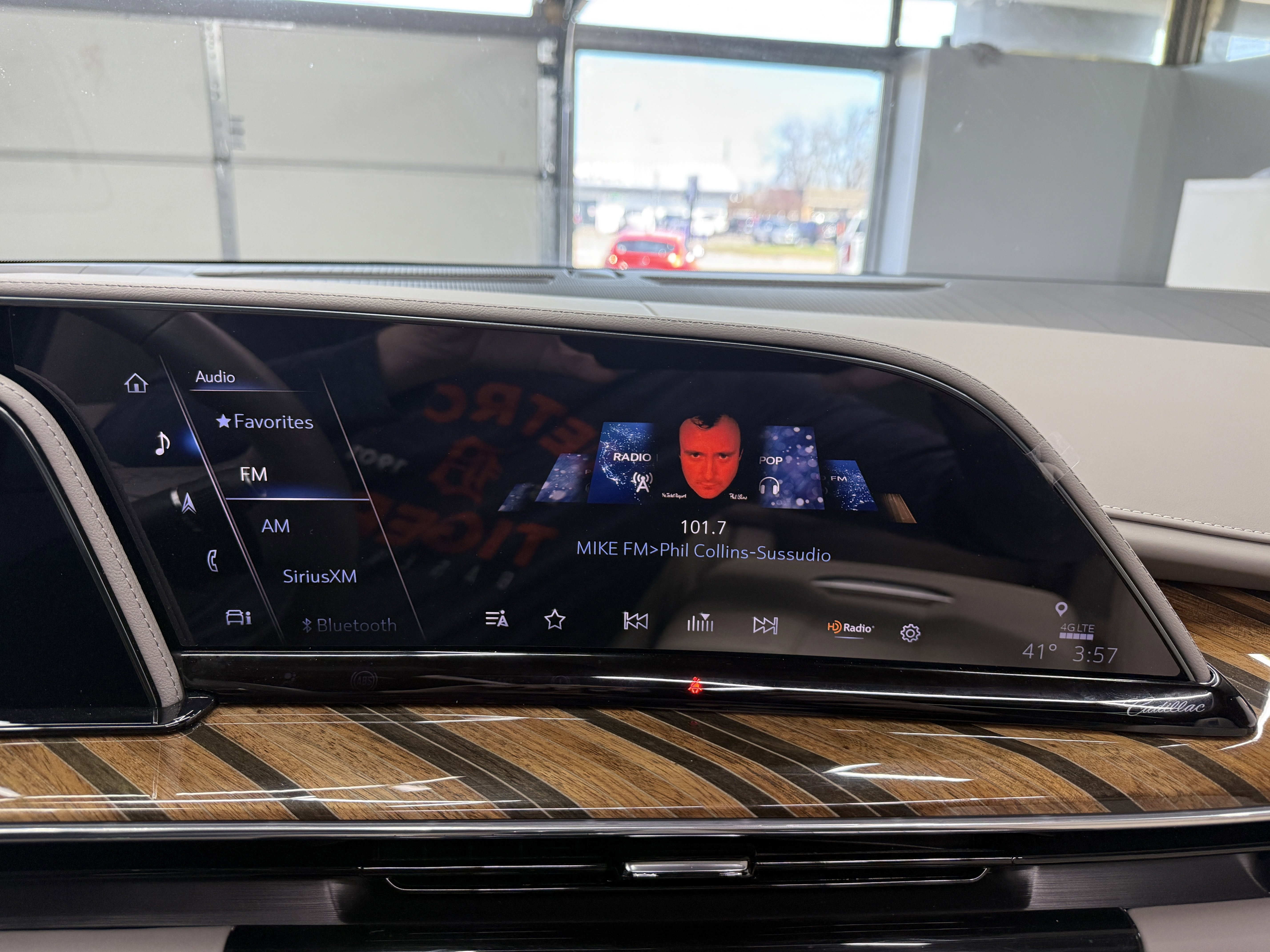 Used 2023 Cadillac Escalade Premium Luxury Platinum AWD/4WD image 20