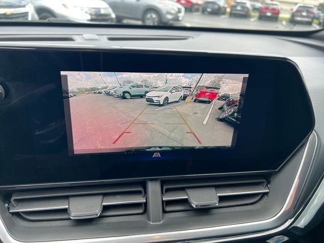 Certified 2024 Chevrolet Trax RS w/ Driver Confidence Package image 42