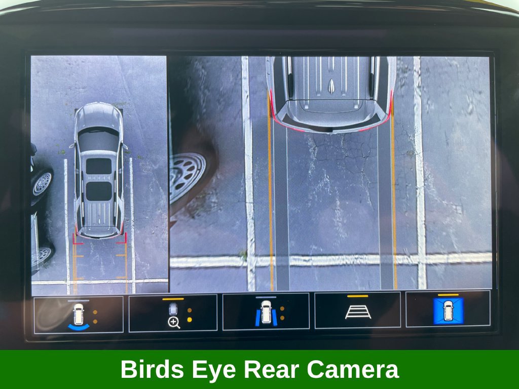 Used 2023 Chevrolet Traverse LT w/ Rear Camera Mirror Package AWD/4WD image 38