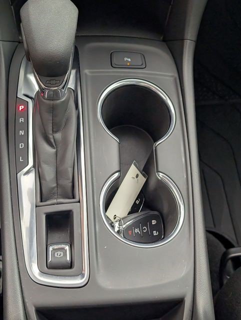 Used 2024 Chevrolet Equinox LT w/ LPO, Floor Liner Package FWD image 21
