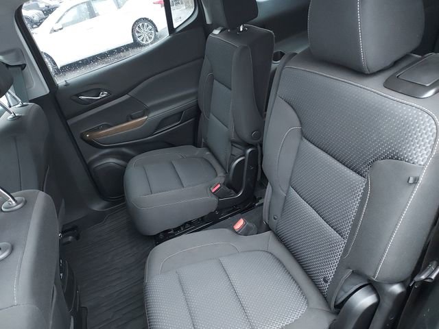 Used 2023 GMC Acadia SLE w/ Driver Convenience Package image 26