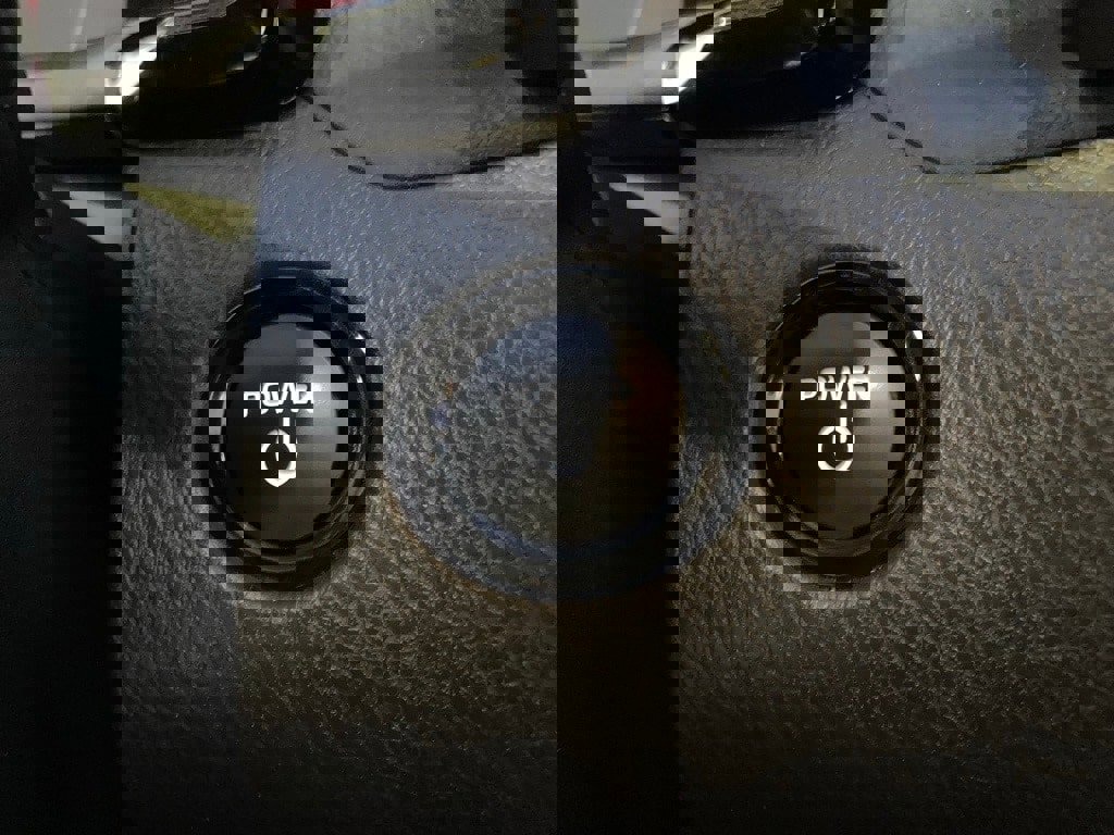 Certified 2025 Toyota Camry LE image 18