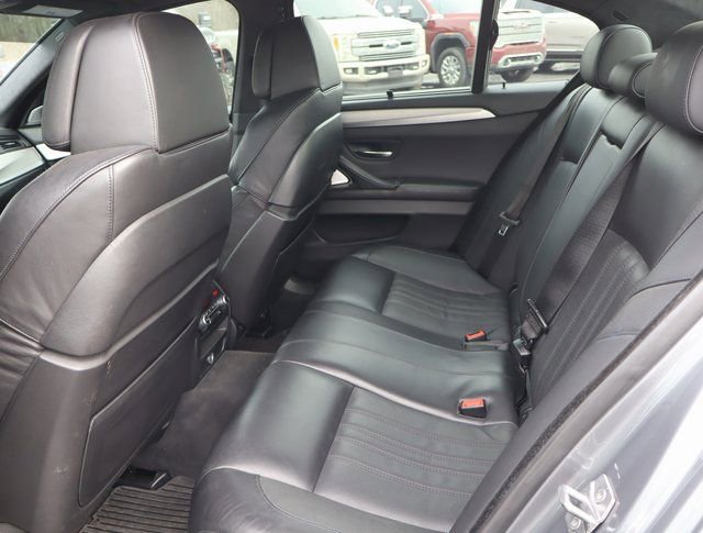 Used 2015 BMW M5 image 34
