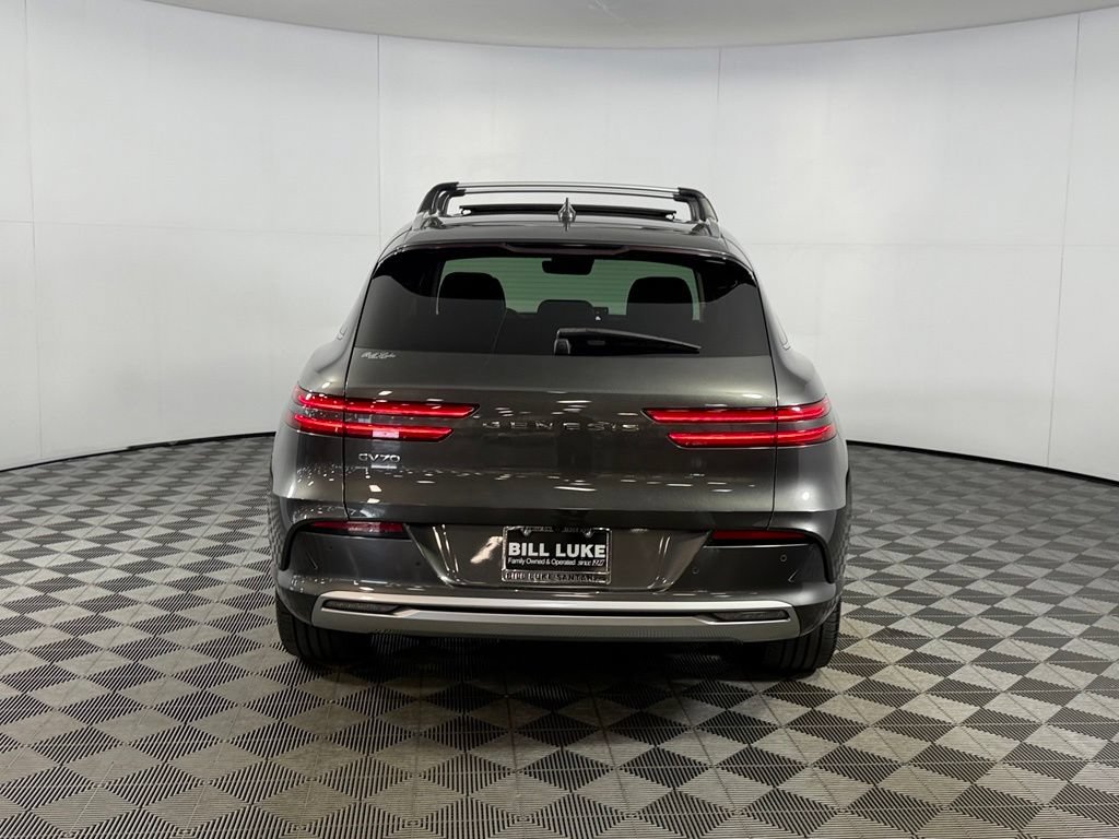 Used 2025 Genesis Electrified GV70 AWD/4WD image 8