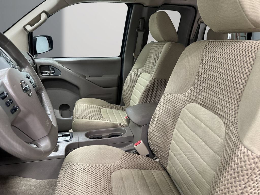 Used 2017 Nissan Frontier SV RWD image 14