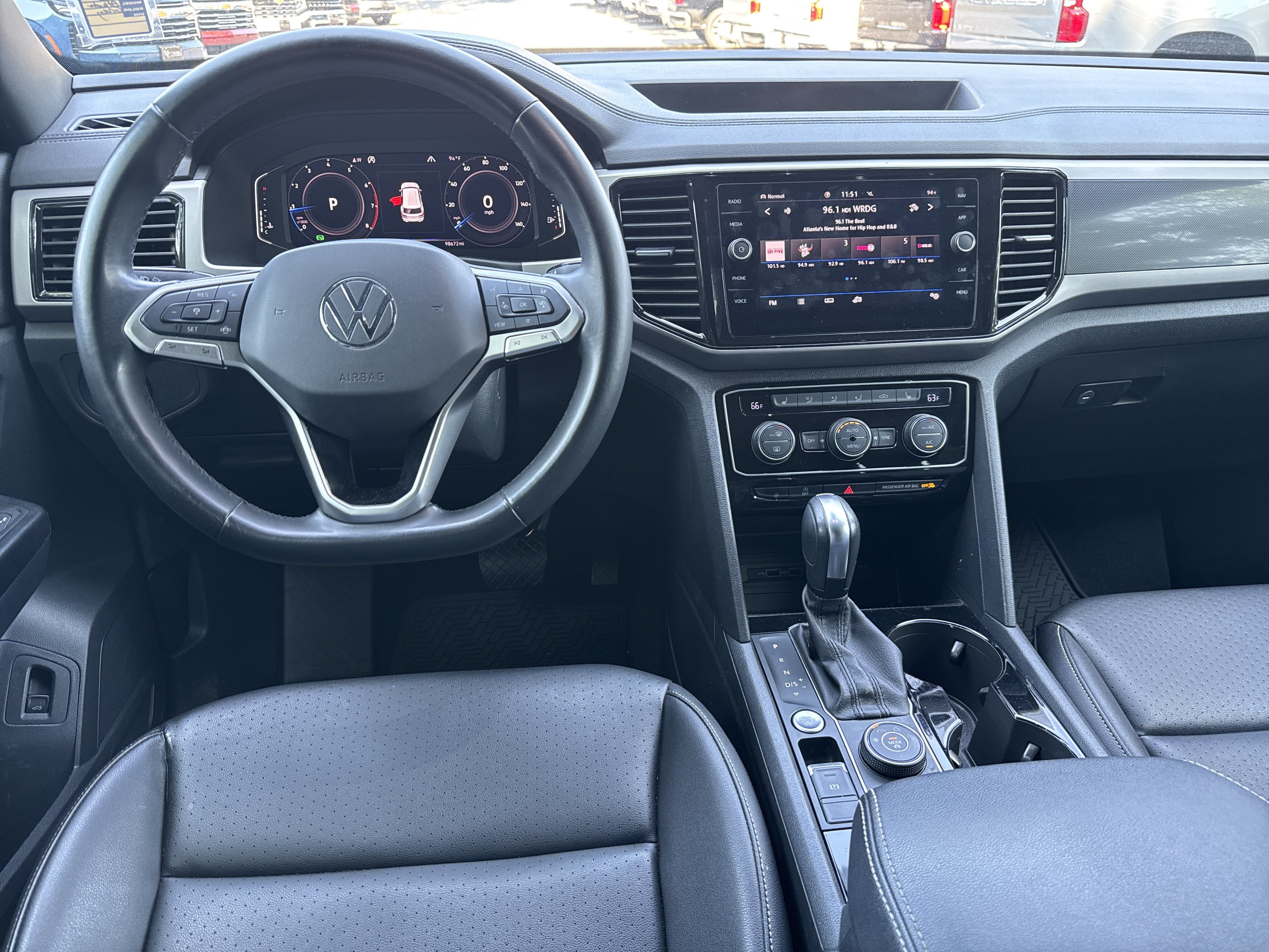 Used 2020 Volkswagen Atlas Cross Sport SEL AWD/4WD image 24