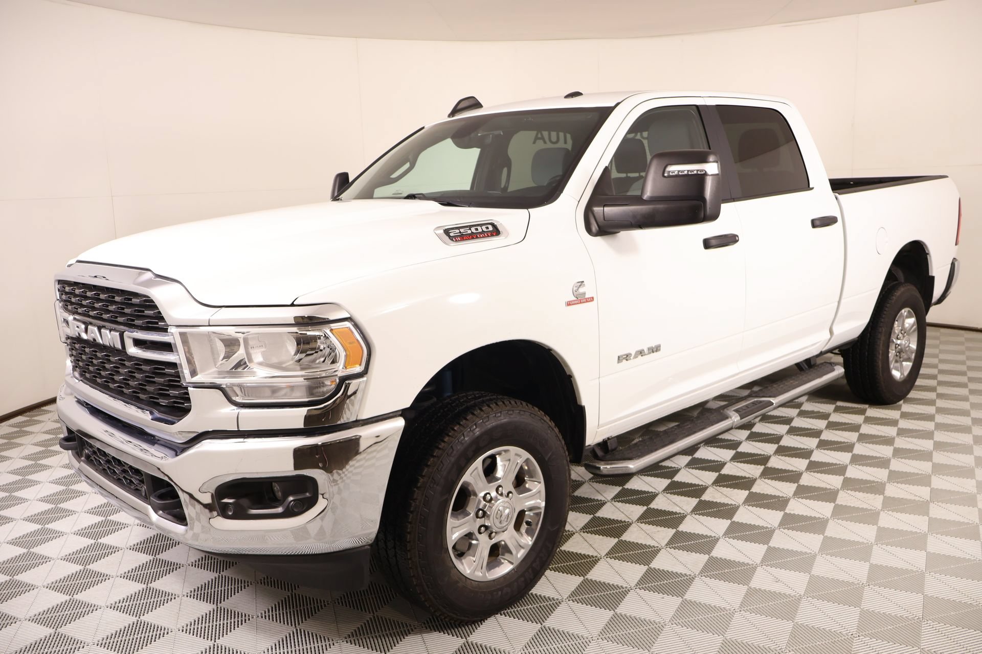 Used 2024 RAM 2500 Big Horn w/ Off Road Package AWD/4WD image 9