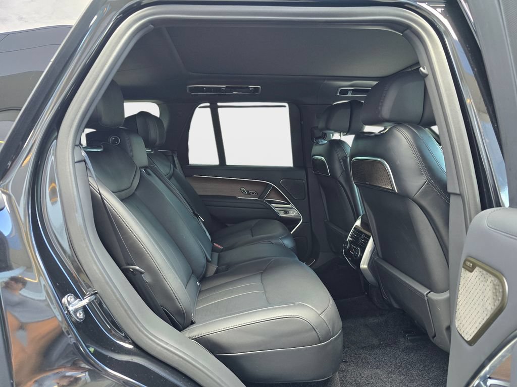 Certified 2025 Land Rover Range Rover Autobiography AWD/4WD image 13