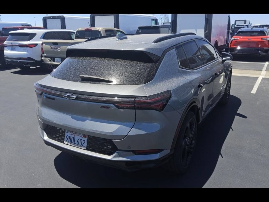 Used 2024 Chevrolet Equinox EV RS FWD image 5