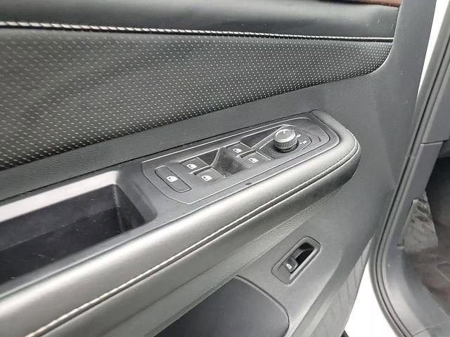 Used 2024 Volkswagen Atlas SE image 13