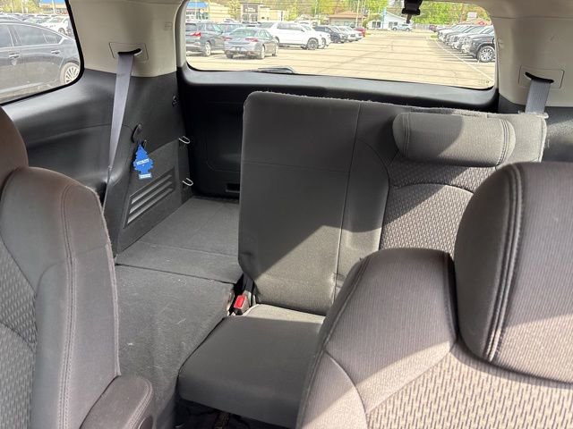 Used 2009 Saturn Outlook XE w/ Preferred Package FWD image 16