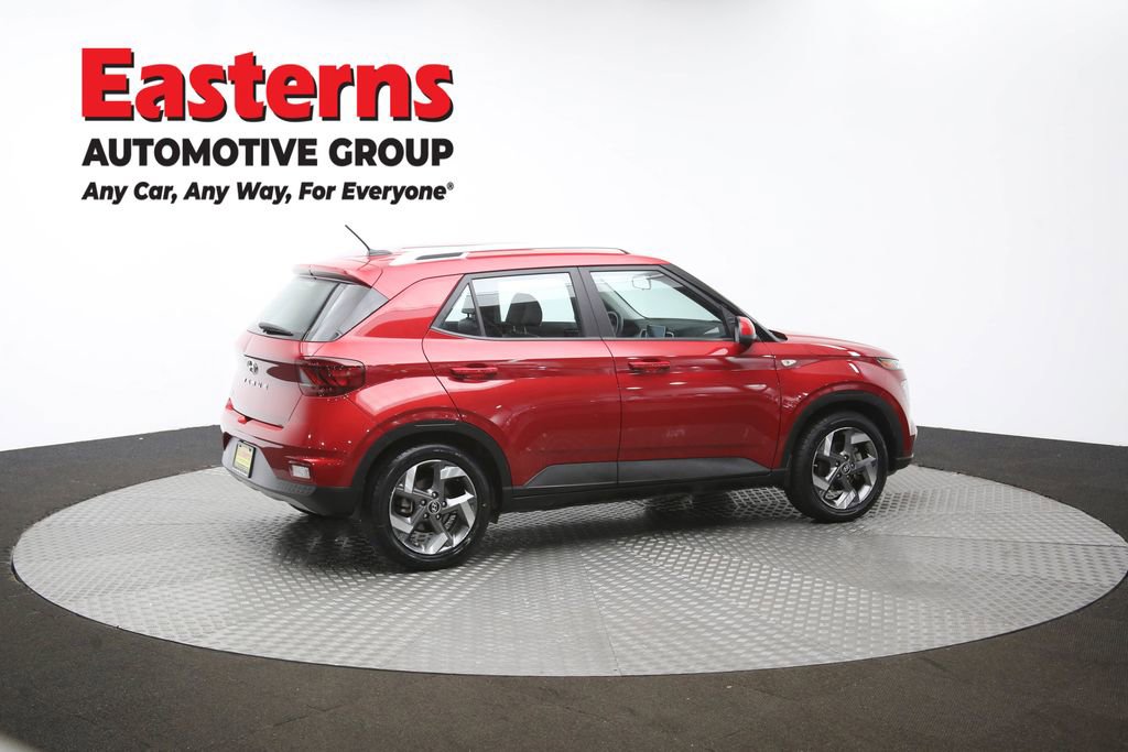 Used 2023 Hyundai Venue Limited image 44