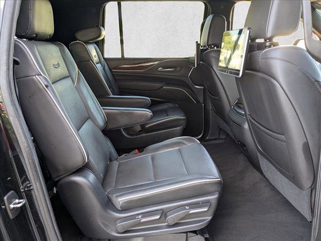 Used 2021 Cadillac Escalade ESV Premium Luxury image 21