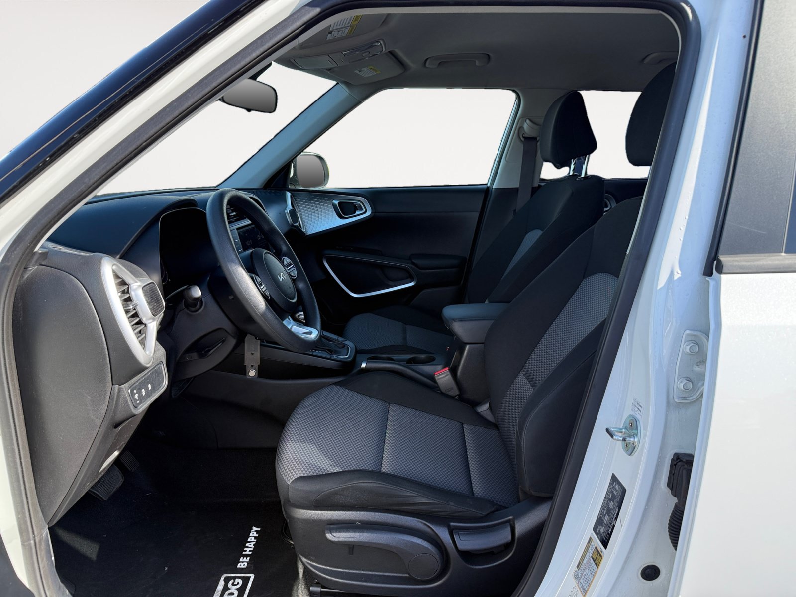 Certified 2023 Kia Soul LX FWD image 10