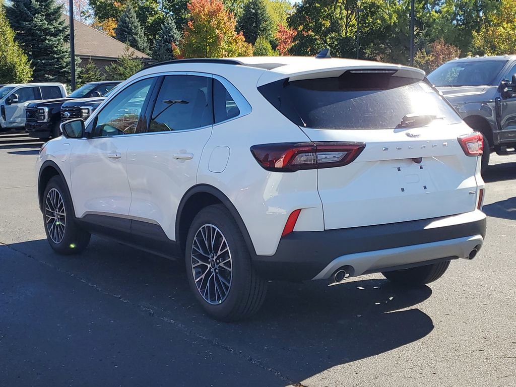 New 2026 Ford Escape SE w/ PHEV Premium Package video 2