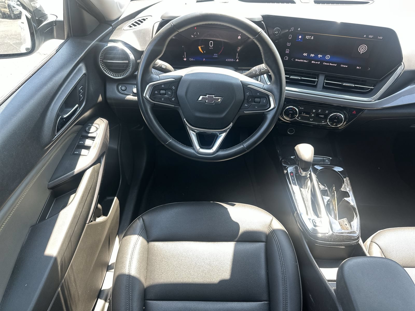 Used 2024 Chevrolet Trax ACTIV FWD image 17