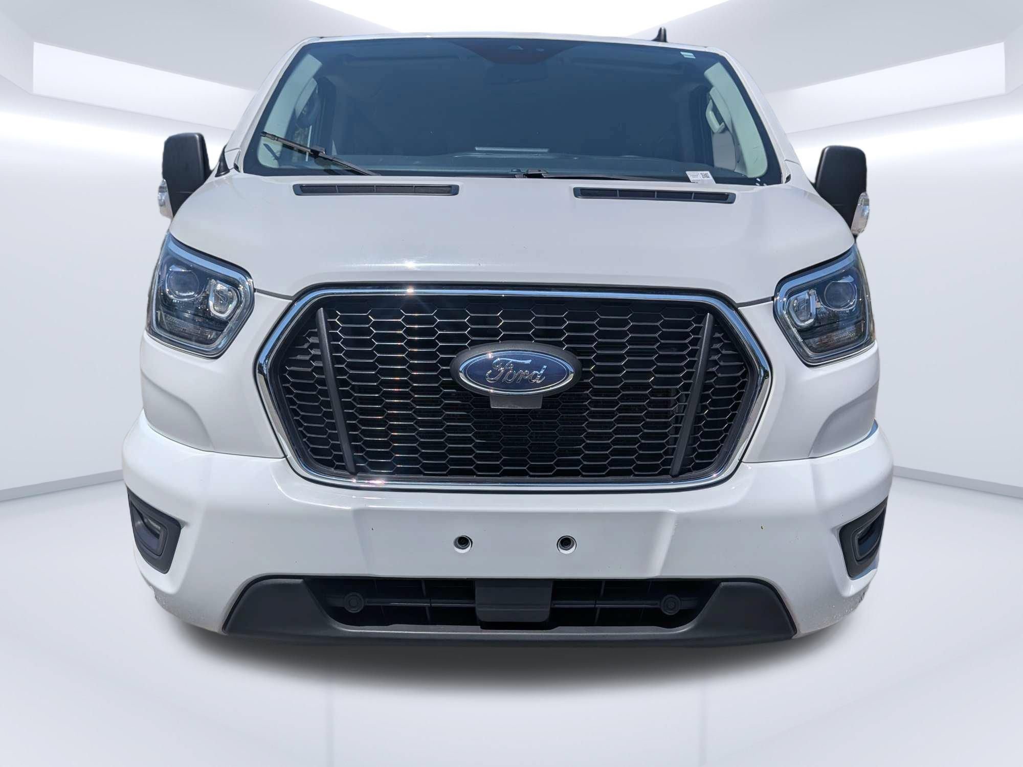 Used 2023 Ford Transit 350 XLT RWD image 8