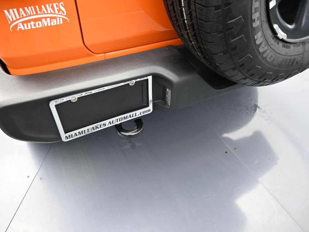 Used 2025 Jeep Wrangler Sport image 38