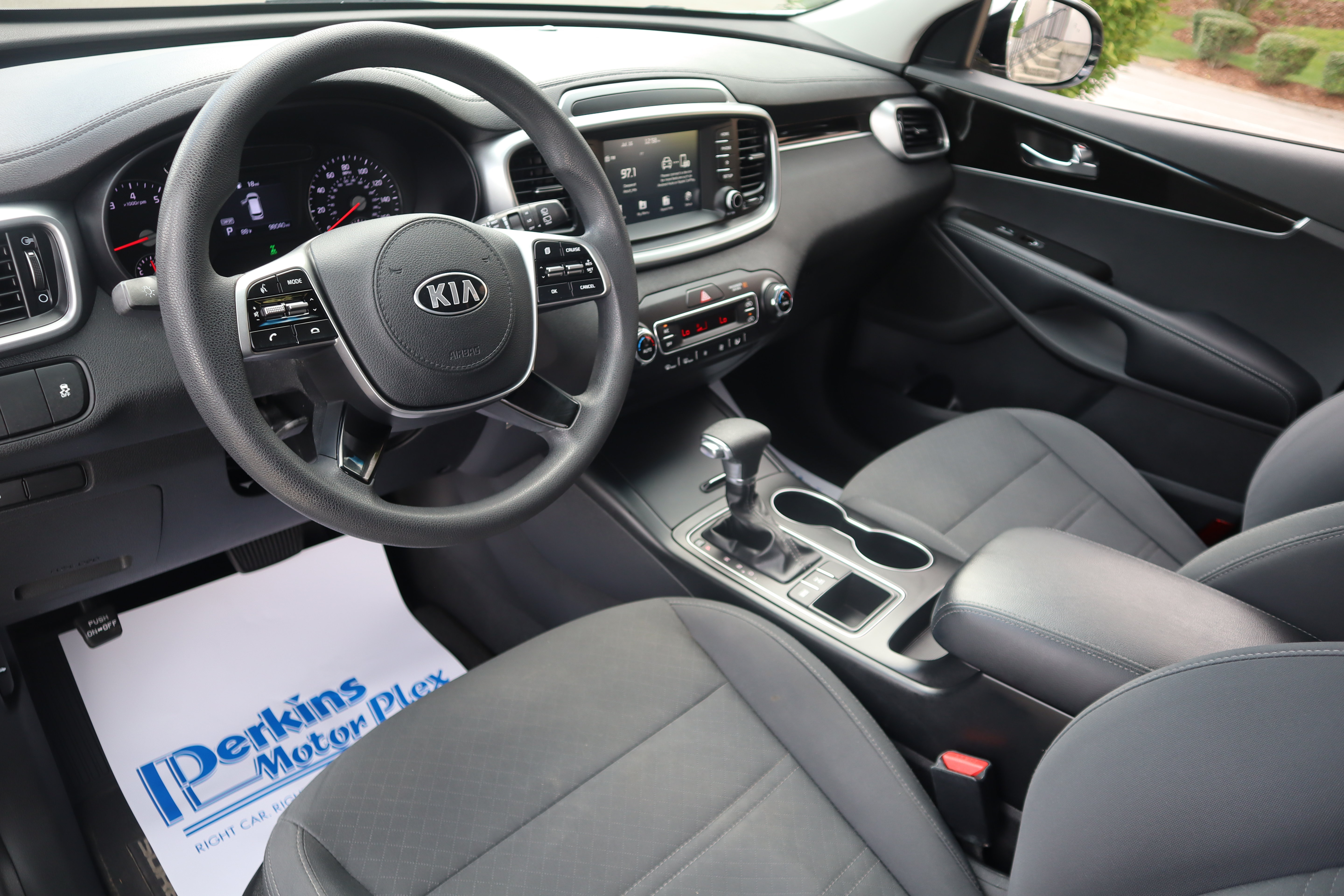Used 2019 Kia Sorento AWD V6 image 23