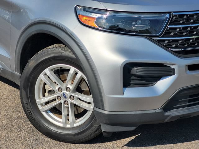 Used 2022 Ford Explorer XLT RWD image 2
