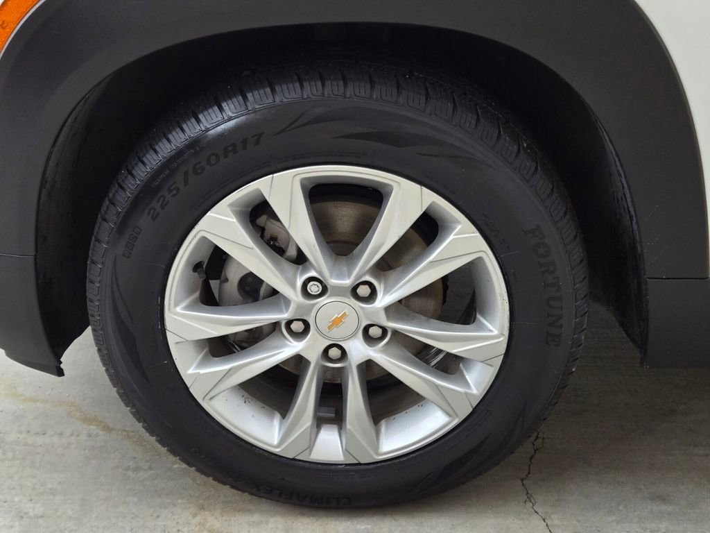 Used 2023 Chevrolet TrailBlazer LS image 11