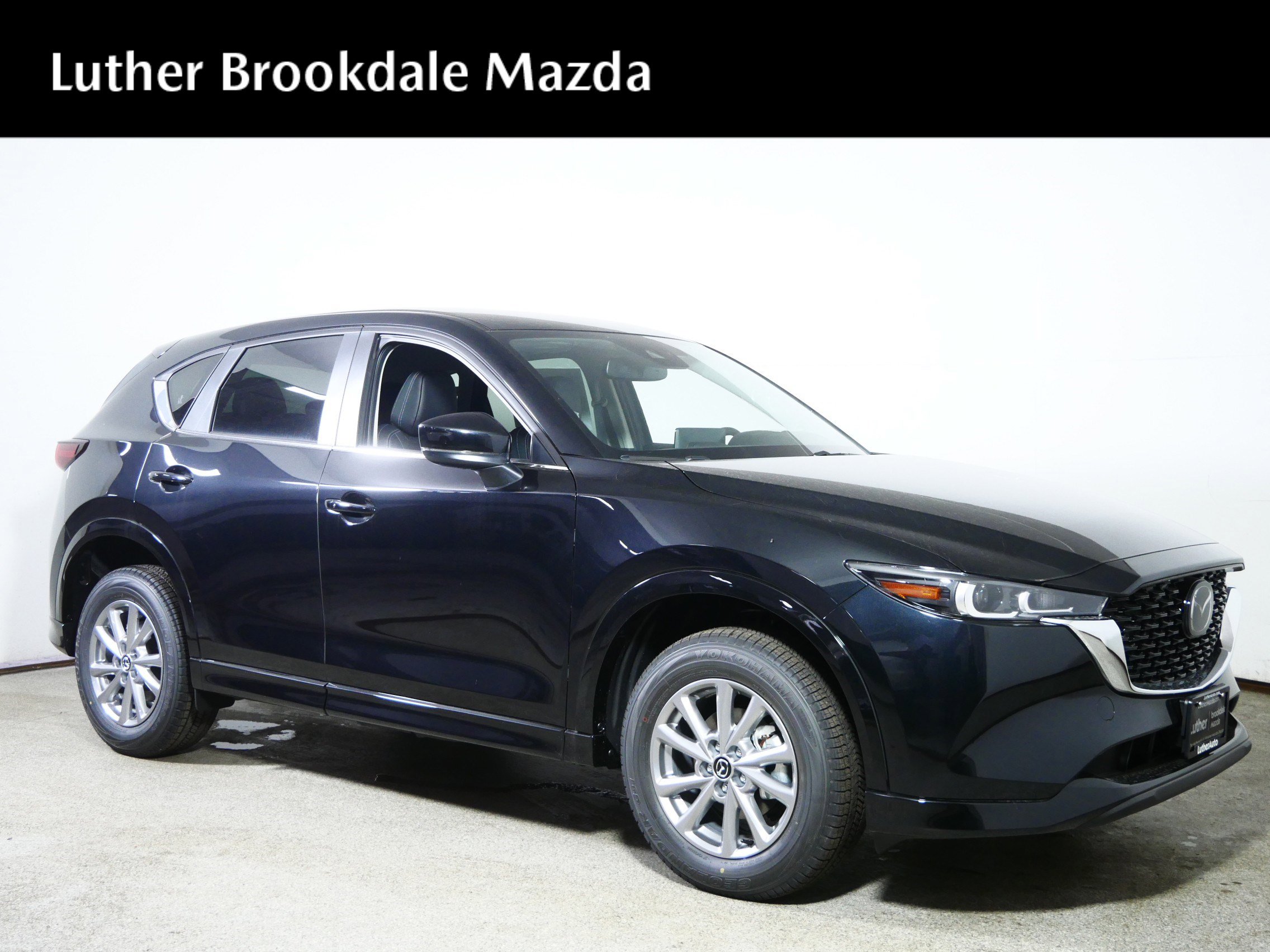 New 2025 MAZDA CX-5 AWD 2.5 S w/ Preferred Package image 1