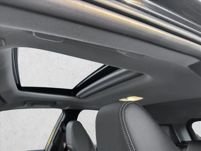 Certified 2025 Toyota Corolla Cross XLE image 10