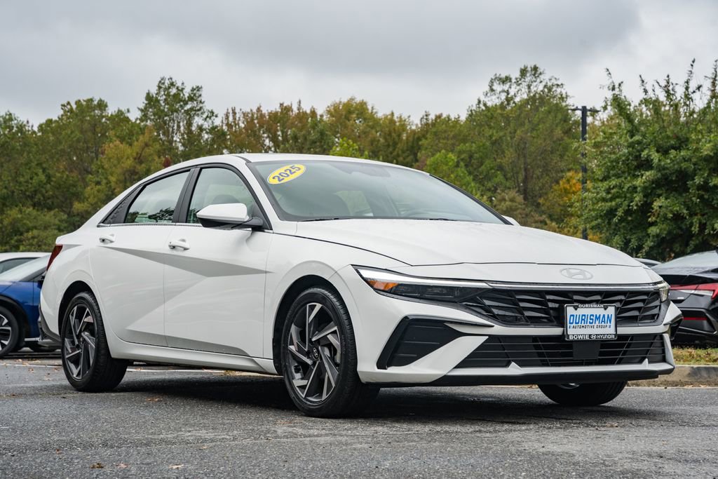 Certified 2025 Hyundai Elantra SEL