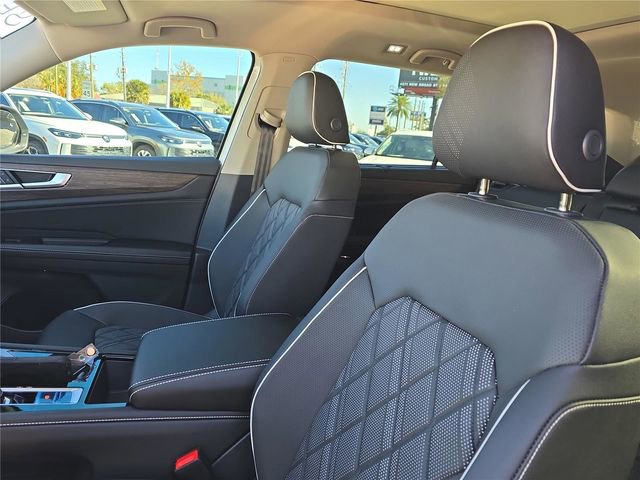 New 2026 Volkswagen Atlas SEL Premium R-Line image 19