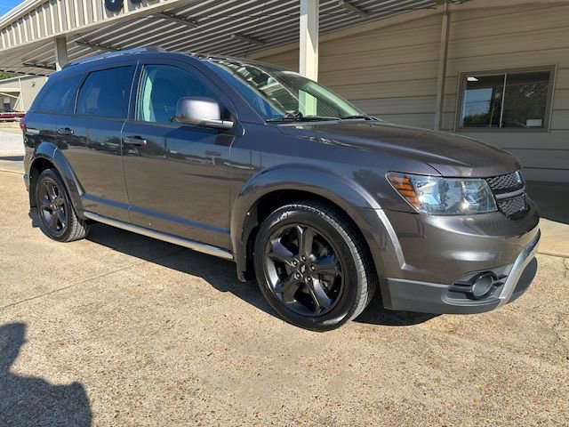 Used 2019 Dodge Journey Crossroad w/ Mopar All Weather Group image 2