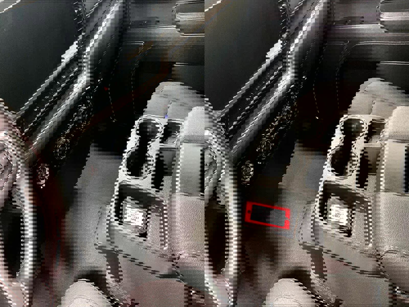 Used 2024 Chevrolet Silverado 1500 LT image 20