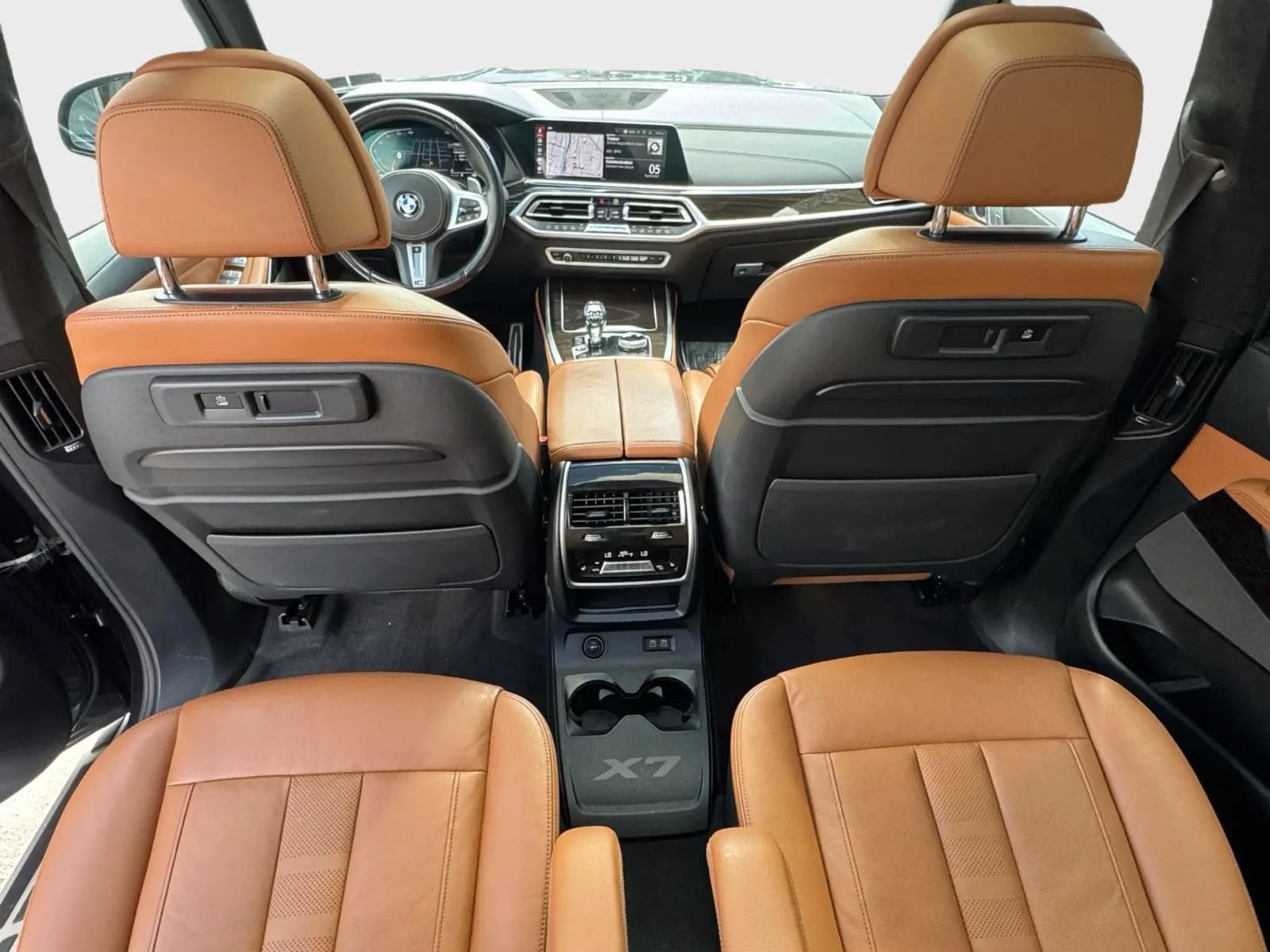 Used 2021 BMW X7 xDrive40i w/ M Sport Package AWD/4WD image 16