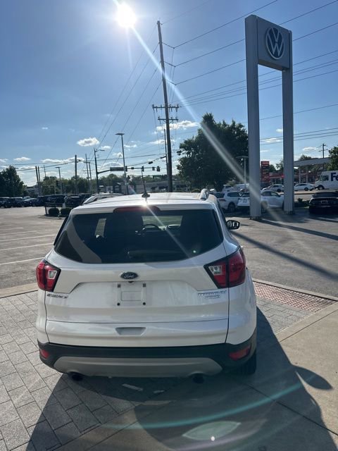 Used 2019 Ford Escape Titanium FWD image 9