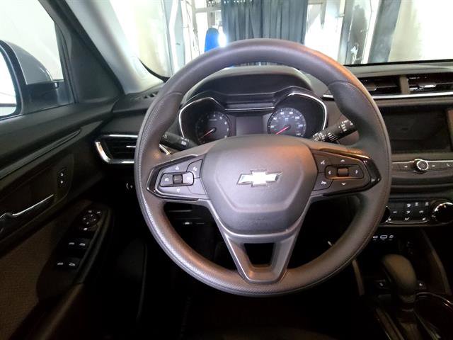 Used 2023 Chevrolet TrailBlazer LT FWD image 10