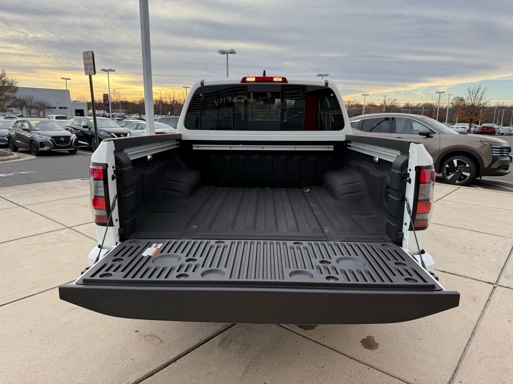 New 2025 Nissan Frontier SV w/ SV Convenience Package image 11