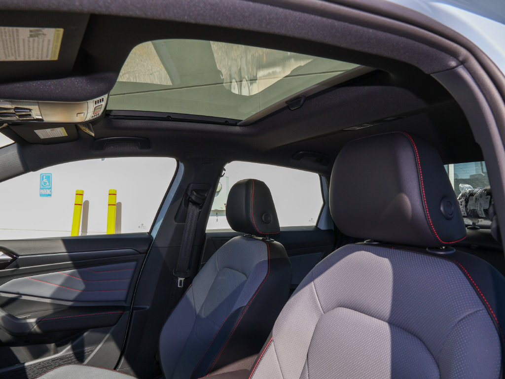 New 2027 Volkswagen Jetta GLI Autobahn FWD image 12