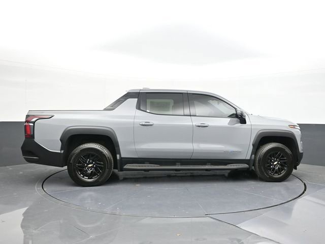 New 2025 Chevrolet Silverado EV LT image 18