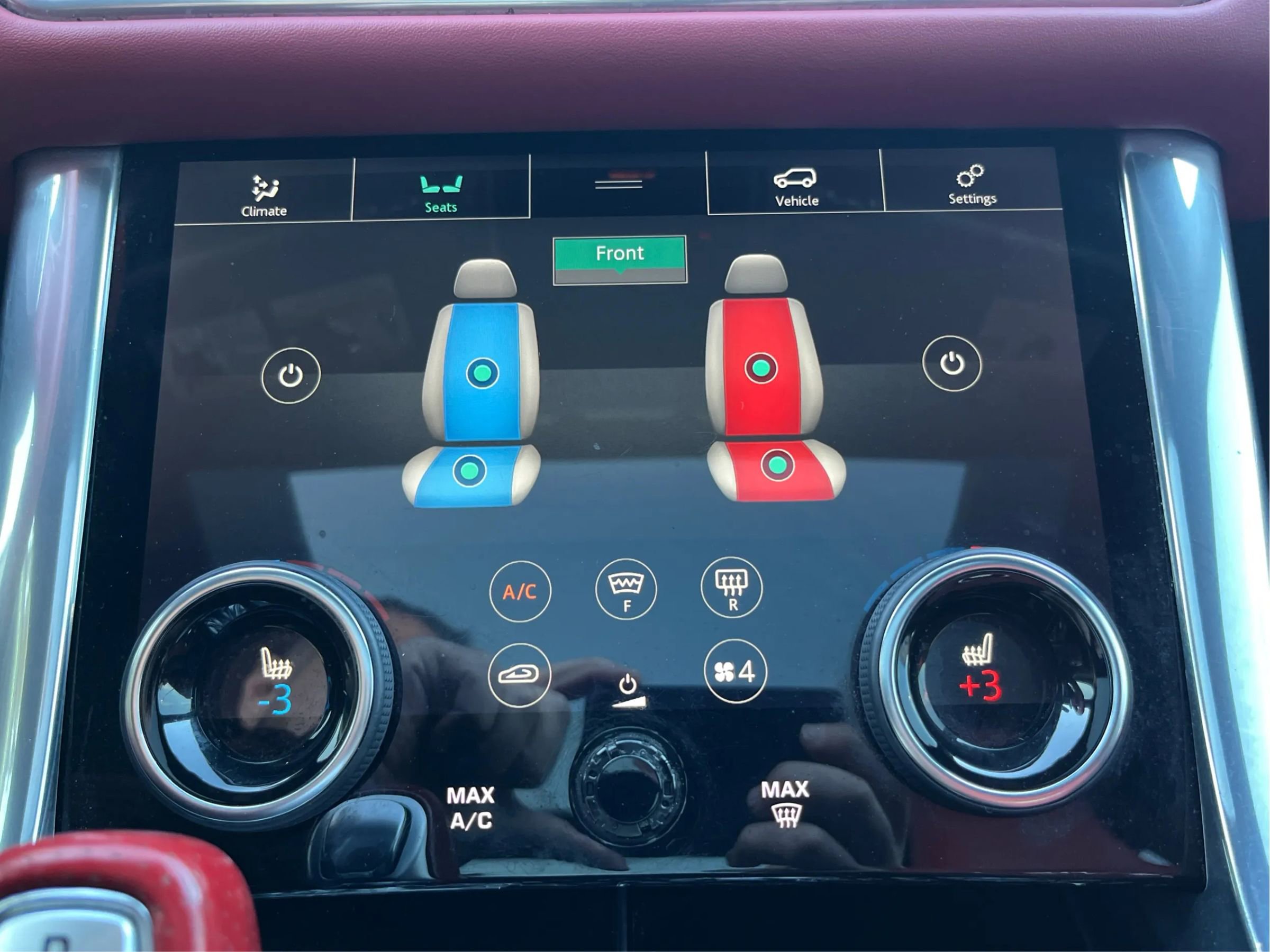 Used 2022 Land Rover Range Rover Sport SVR image 18