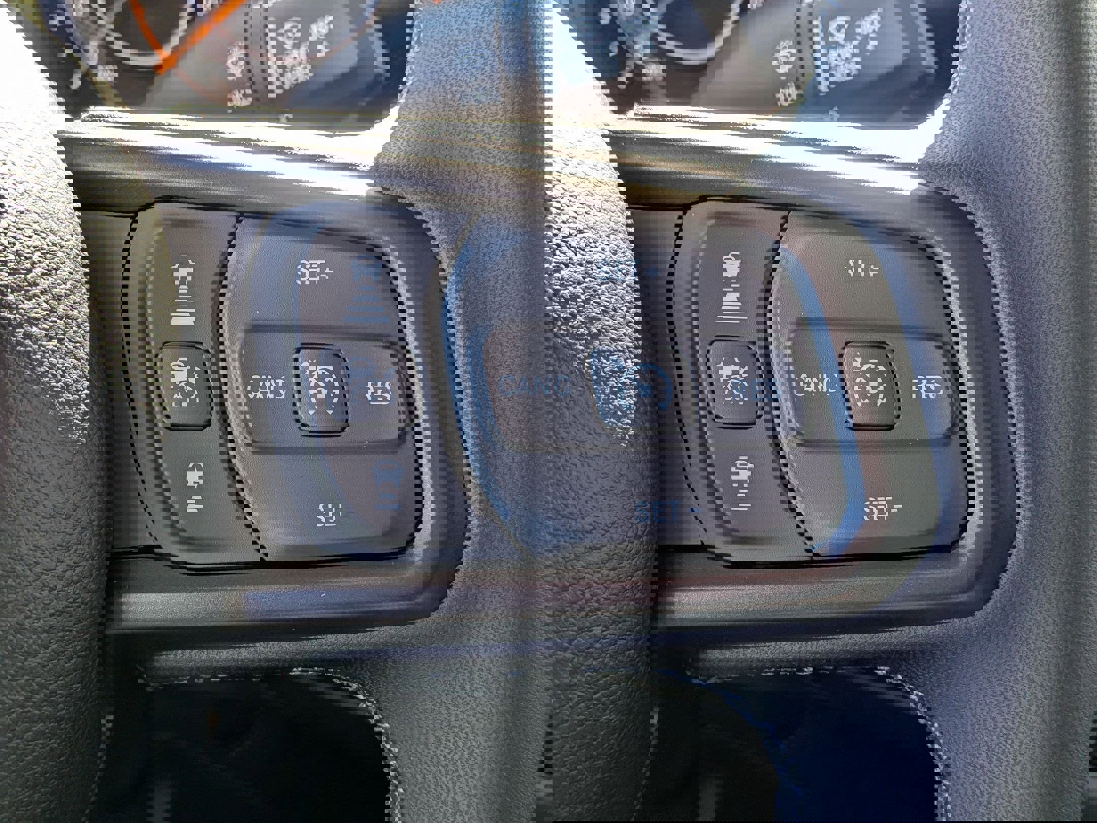 New 2025 Jeep Gladiator Sport image 15