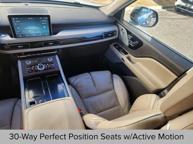 Certified 2023 Lincoln Aviator Reserve w/ Equipment Group 201A image 15