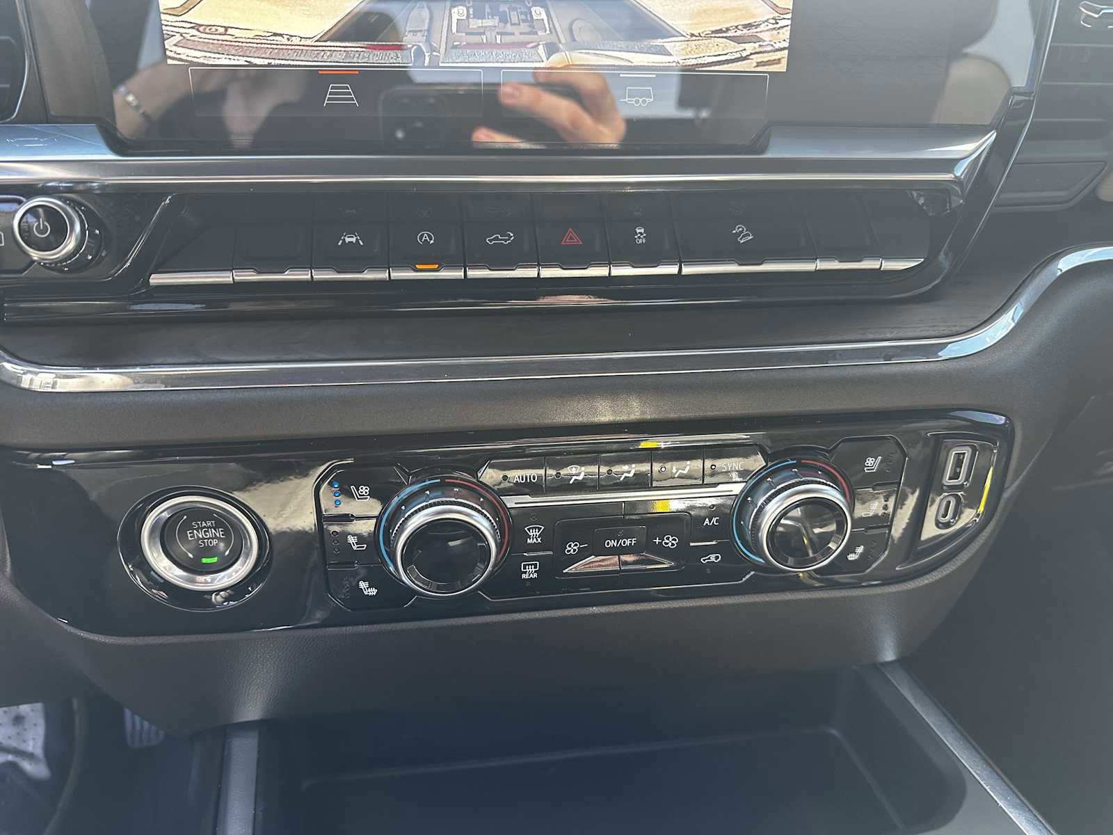 Used 2023 GMC Sierra 1500 SLT w/ SLT Premium Package image 18