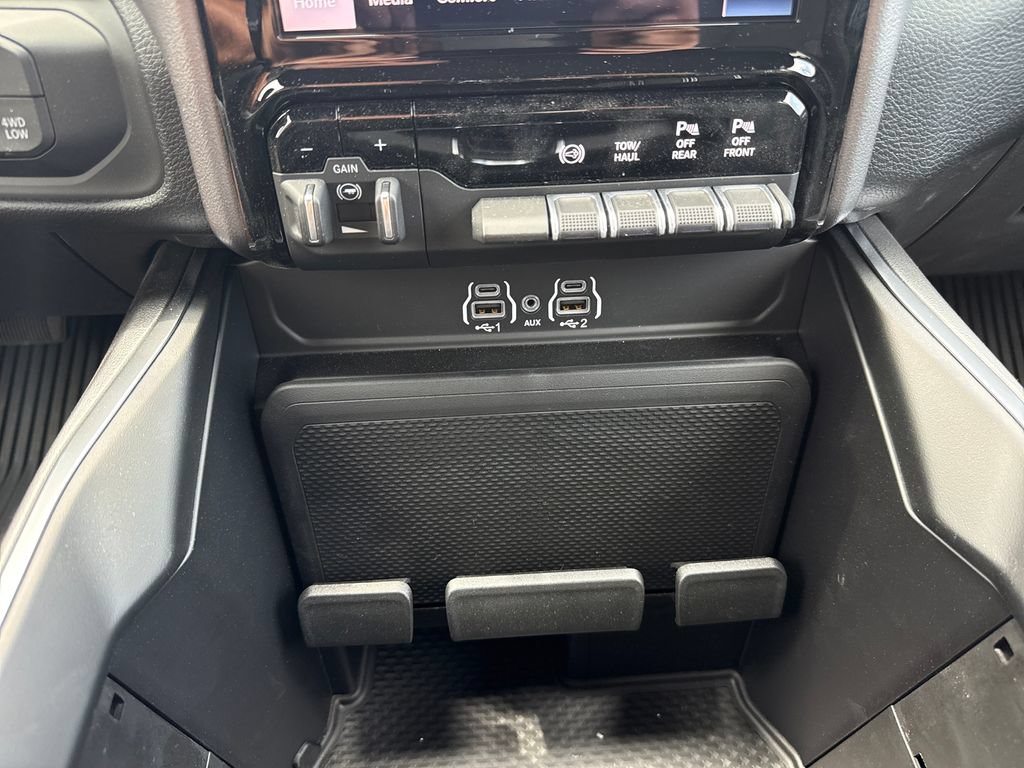 New 2026 RAM 2500 Big Horn AWD/4WD image 20