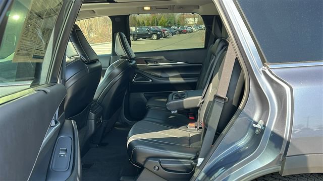 Used 2023 INFINITI QX60 Sensory w/ Vision Package AWD/4WD image 25
